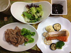 15.　豚肩肉切り落としのニンニク焼き